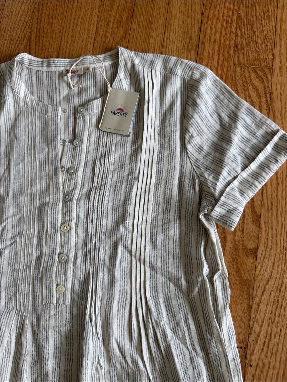 Faherty linen dress. NWT